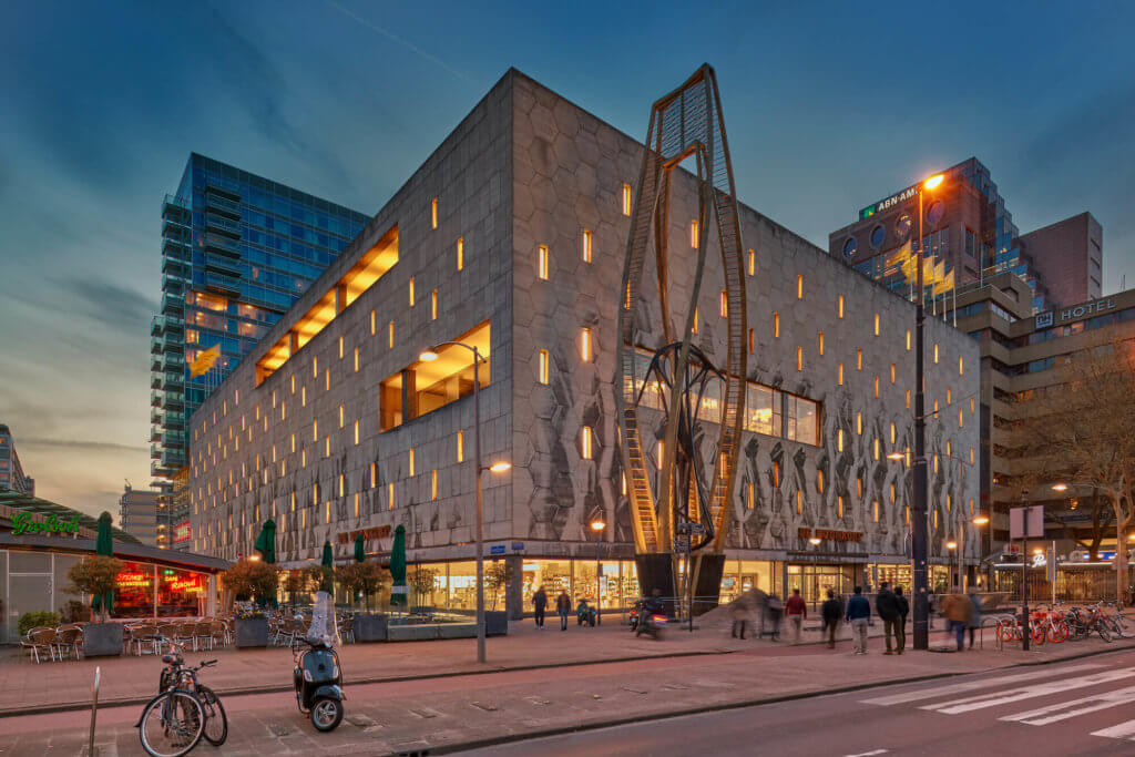 De Bijenkorf department store
